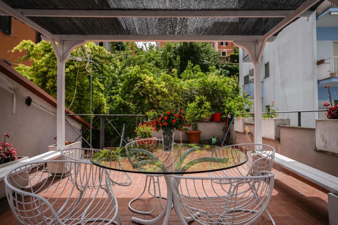 Stunning Terrace Vatican City Apartment โรม ภายนอก รูปภาพ
